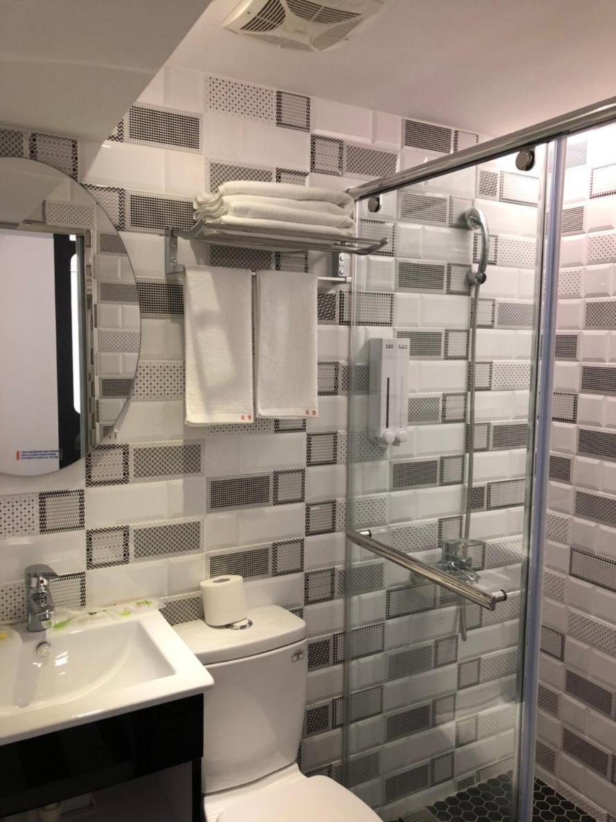 Haozhan Hotel Тайпей Екстериор снимка