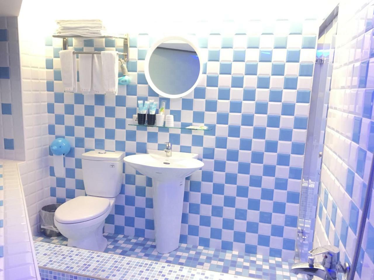 Haozhan Hotel Тайпей Екстериор снимка